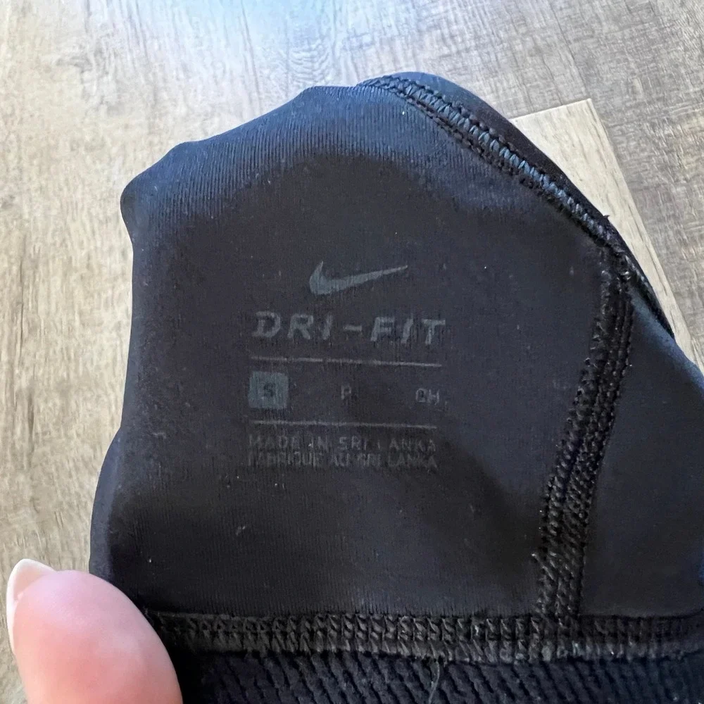 Nike Dri-FIT Black Racerback Sports Bra Medium Support Womens Small 5278